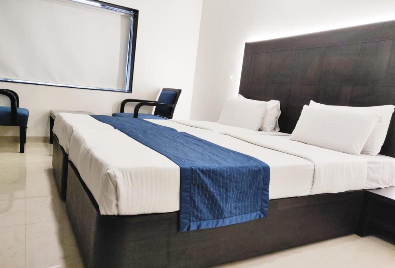 Sukh Hotel Bombay Eksteriør billede