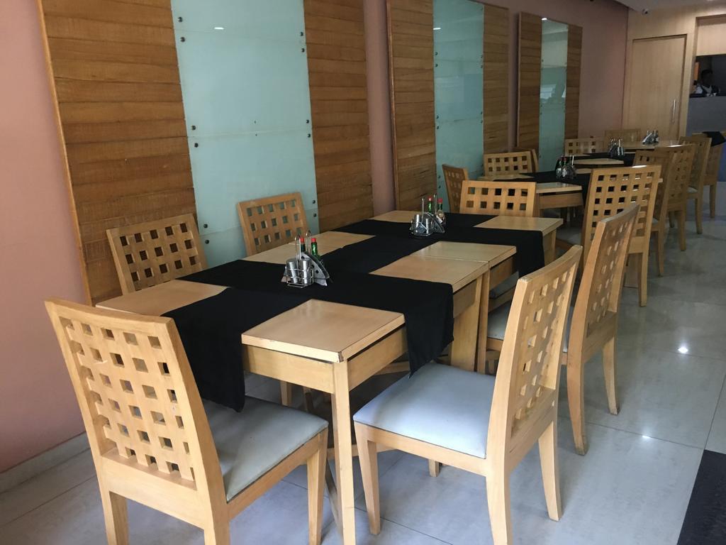 Sukh Hotel Bombay Eksteriør billede