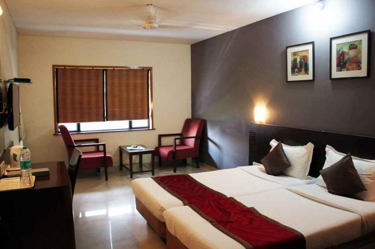 Sukh Hotel Bombay Eksteriør billede