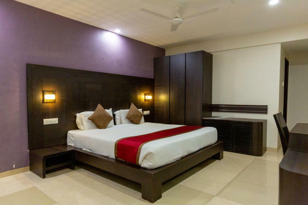 Sukh Hotel Bombay Eksteriør billede
